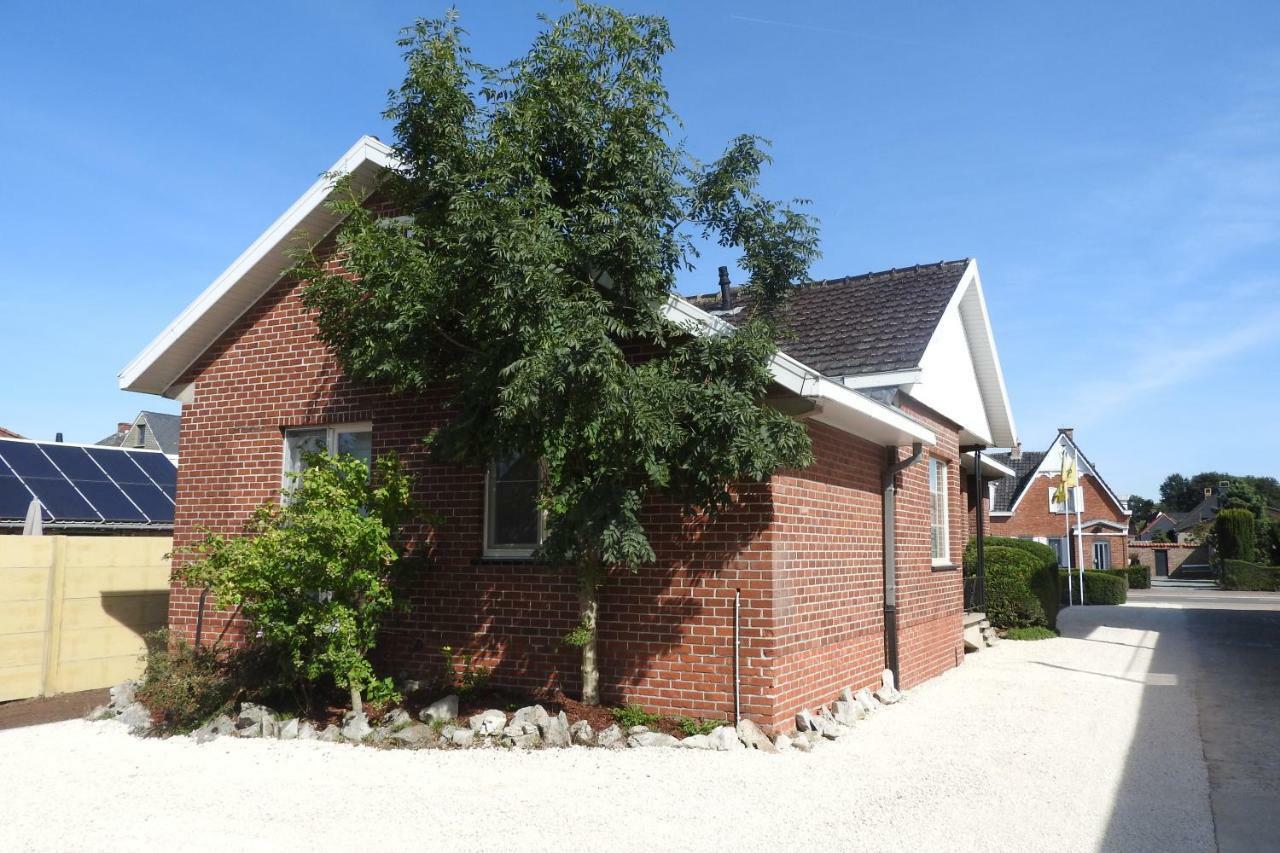 T Sutterhuisje, Zalig Slapen Aan Het Donkmeer Exterior photo